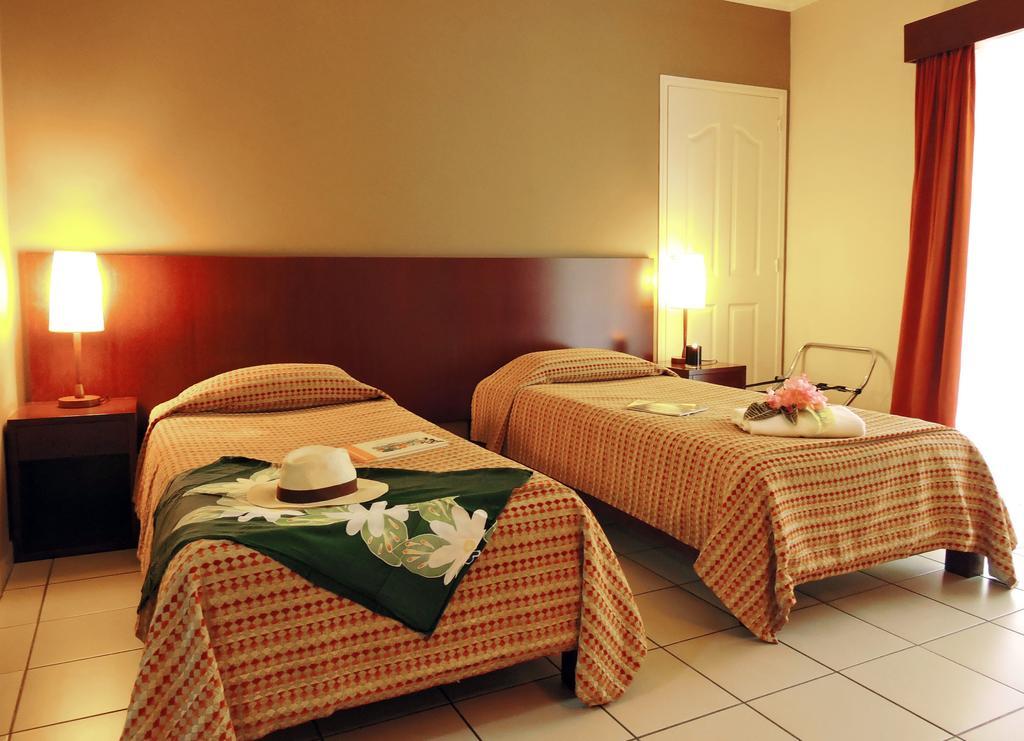 Koniambo Hotel Koné Стая снимка
