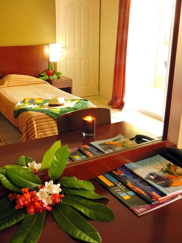 Koniambo Hotel Koné Екстериор снимка