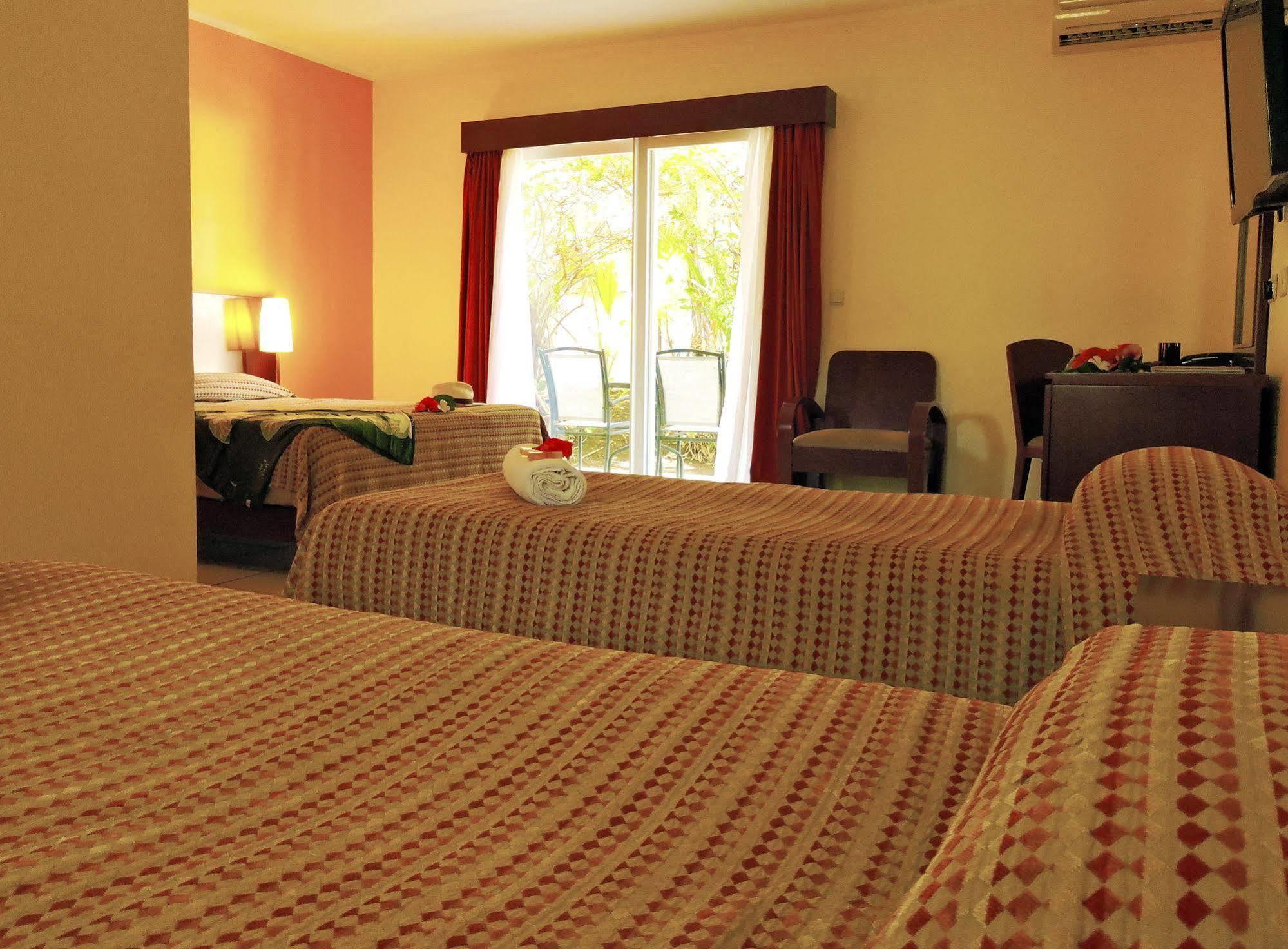Koniambo Hotel Koné Екстериор снимка