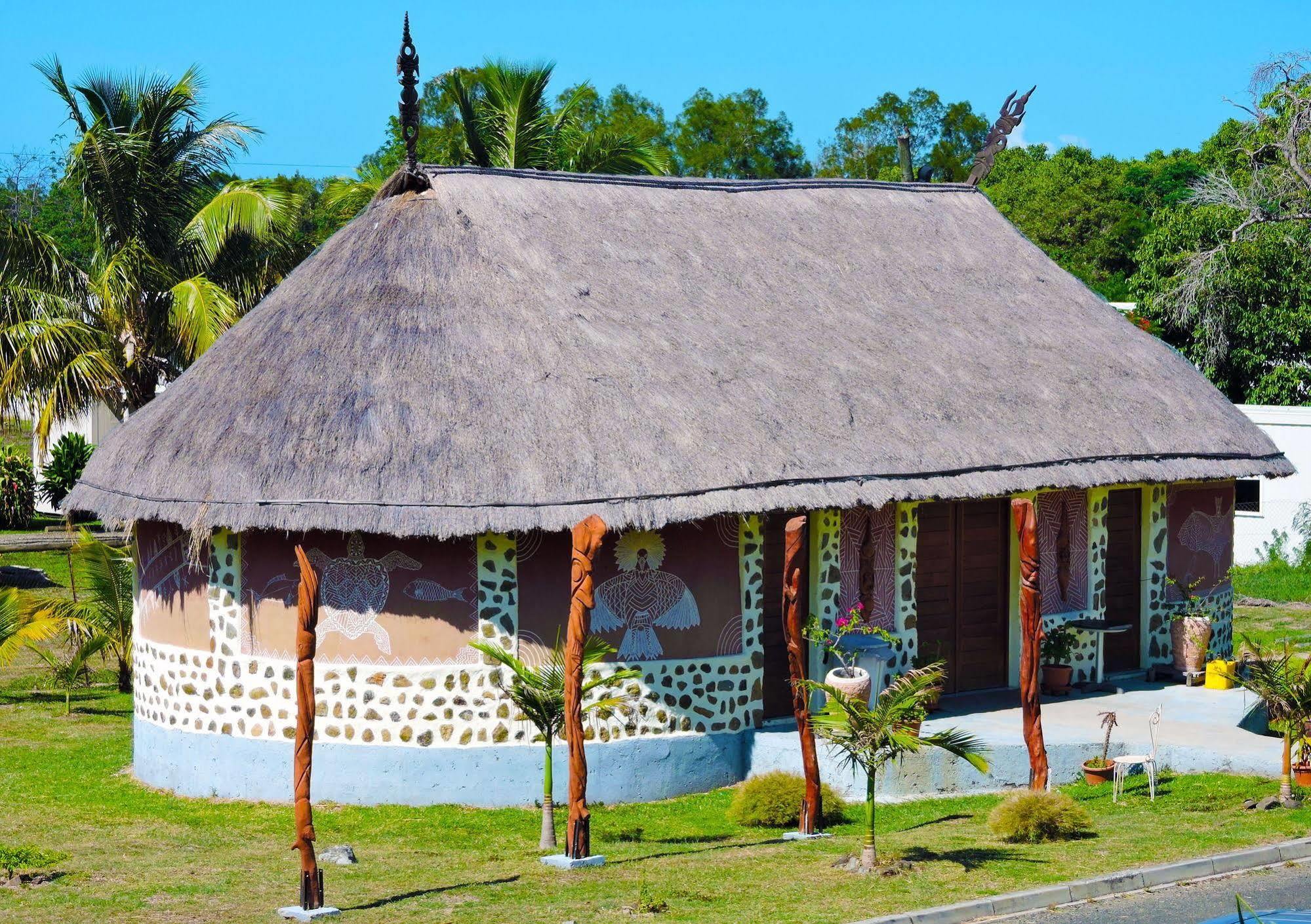 Koniambo Hotel Koné Екстериор снимка